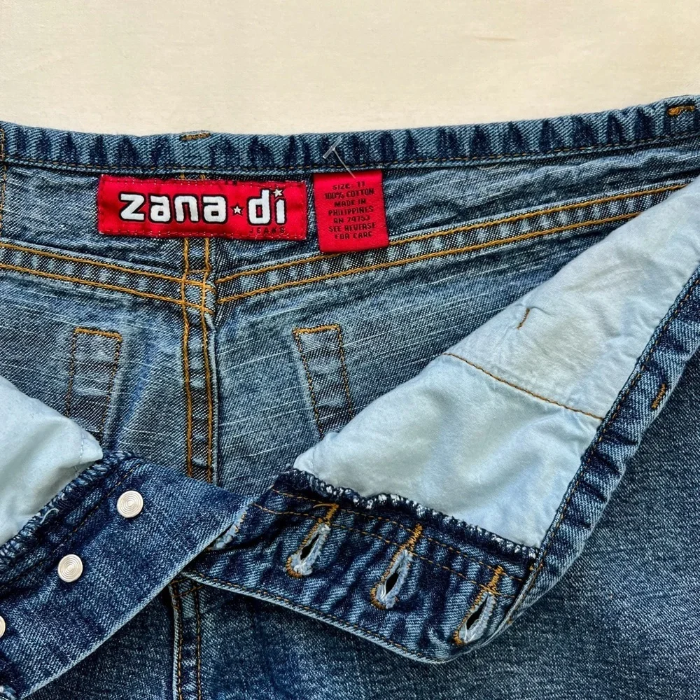 SOLD Vintage Y2K Zana Di Low Rise Mini Shorts - Picture 4 of 6